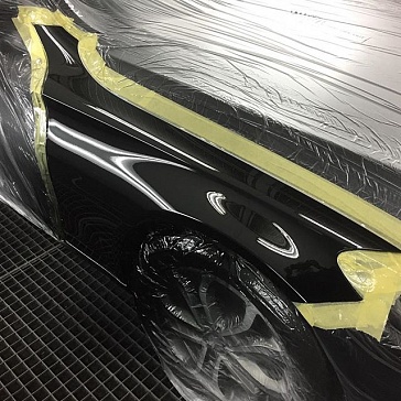 Покраска крыла Mercedes-Benz C-класс