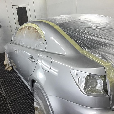 Покраска крыла Lexus IS
